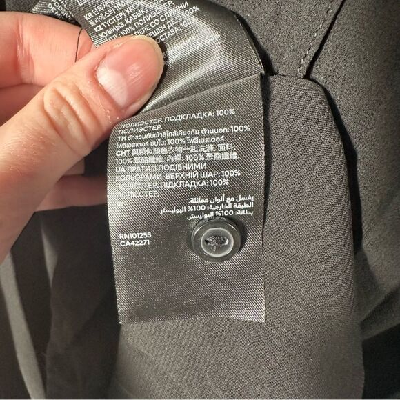 H&M Elegant Black Sheer Pleated Chiffon Long Sleeve Blouse Size Small Office - Picture 10 of 16